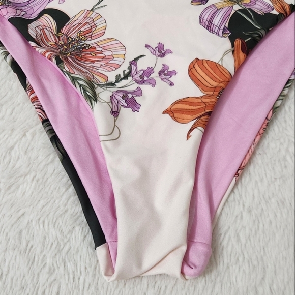 New!Agua Bendita Vitreo Penelope Scalloped Bikini Bottom - Picture 7 of 12